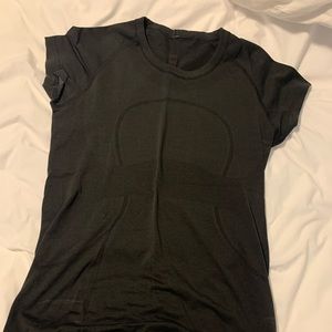 T-shirt lululemon